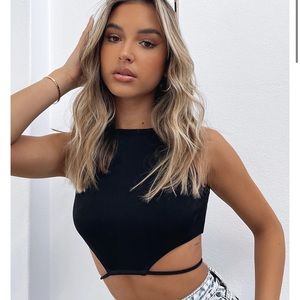 White Fox “the icons crop black”